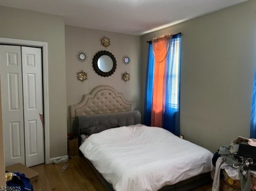 65 Grove St, Bloomfield NJ  07003-5648 exterior