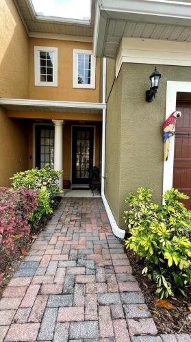 6086 Chapledale Dr, Orlando, FL 32829-7720