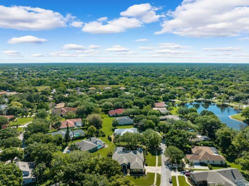 19801 Wetherby Ln, Lutz FL  33549-9329 exterior