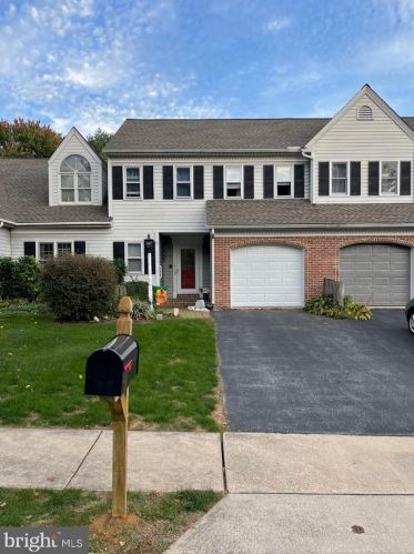 3224 Pinewyn Cir, Lancaster, PA 17601-1341