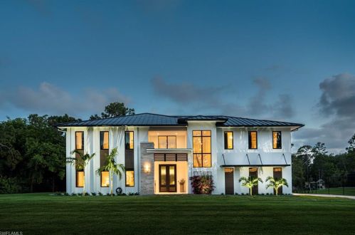 6110 Westport Ln, Naples, FL 34116-5422