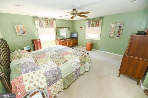 17 Briarwood Rd, Shrewsbury PA  17361-1801 exterior
