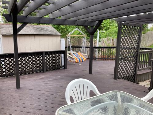 70 Great Plain Rd, Norwich CT  06360-6531 exterior