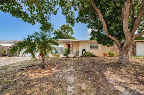 5131 Lofton Dr, New Port Richey, FL 34652-6165