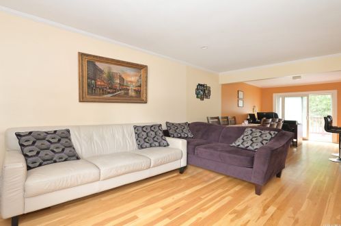 821 Virginia Ave, North Bellmore NY  11710-1341 exterior