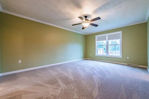 226 Tacoma Ave, Latrobe PA  15650-1237 exterior