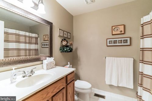 23 Westhampton Way, Lansdale PA 19446-7315 exterior