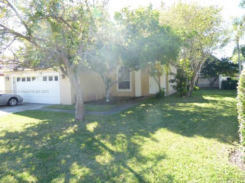 17474 10th St, Hollywood FL  33029-3116 exterior