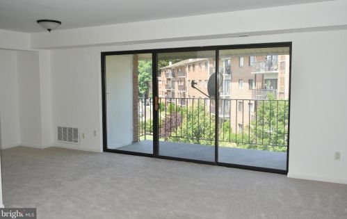 7610 Savannah St, Falls Church, VA 22043-3686