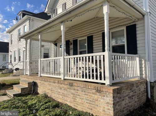 21 Belmont Ave, Wilmington, DE 19804-1555