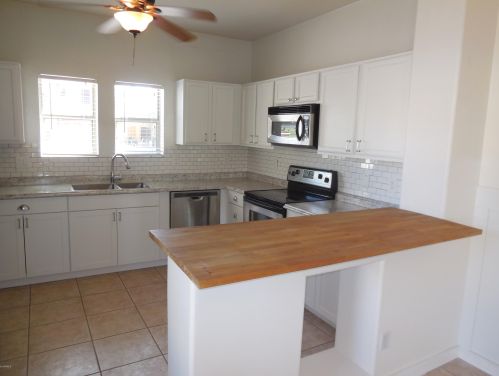 8513 Lindner Ave, Mesa, AZ 85209-4375