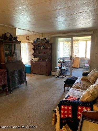 1085 Wren Cir, Sebastian FL  32976-7510 exterior