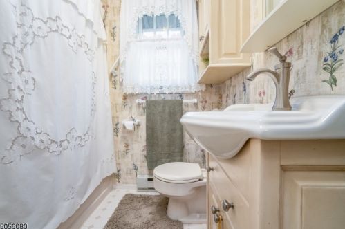 155 Cider Mill Rd, East Amwell Township NJ  08551-1710 exterior