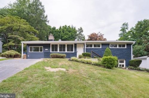 7 Greenbriar Ln, Newtown Square PA  19073-4005 exterior