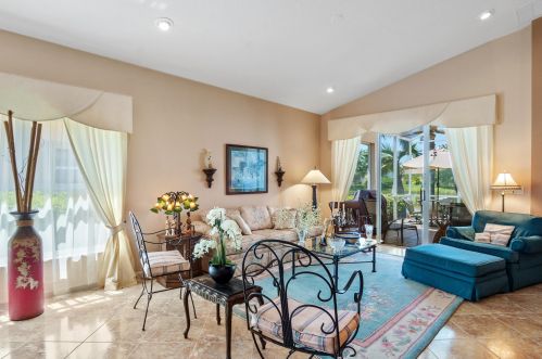 396 Breezy Point Loop, Fort Pierce, FL 34986-2670