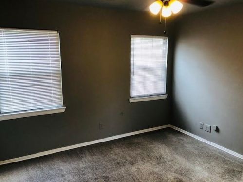 11818 Broadmoor Dr, Dallas TX  75218-2054 exterior