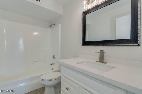 4447 Solano Dr, Glendale AZ  85303-4618 exterior