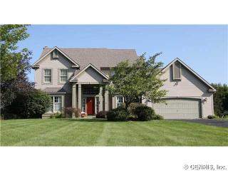 44 Shannon Gln, Fairport, NY 14450-9177