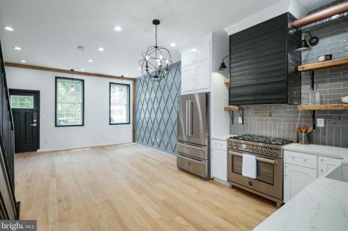 1311 Christian St, Philadelphia PA  19147-3610 exterior