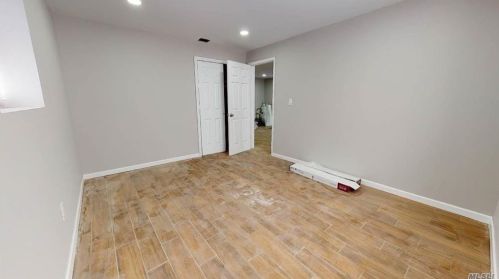 141 25 St, Wheatley Heights NY  11798-3802 exterior