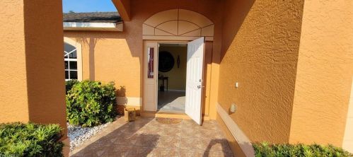 303 13th Ave, Cape Coral, FL 33909-2606