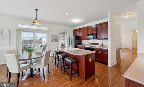 610 Gray Fox Ln, Glen Mills PA  19342-2245 exterior