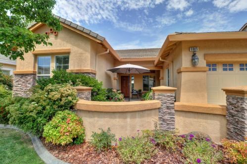 5945 Radmere Dr, Elk Grove, CA 95757-4020