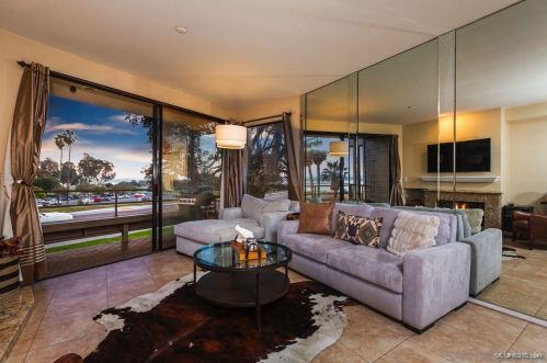 3802 Crown Pt Dr, San Diego CA 92109-6711 exterior