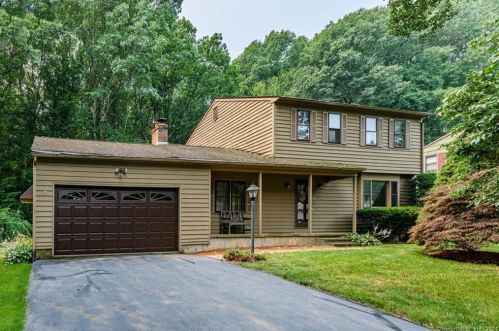 365 Sycamore Ln, Cheshire, CT 06410-2023