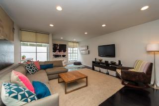 1400 Sweetzer Ave, Los Angeles CA  90069-1540 exterior