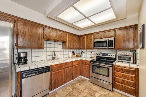 6943 Domingo Ct, Rancho Murieta, CA 95683-9470