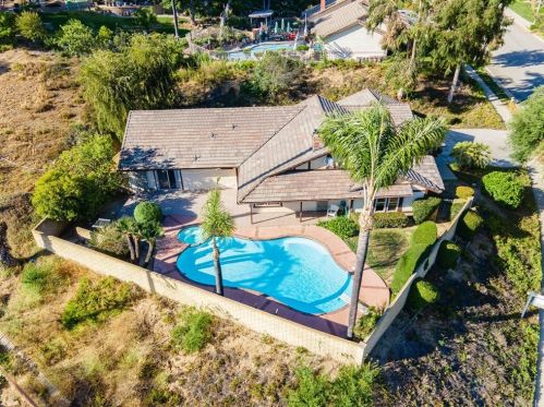 745 Beaverbrook Ln, Glendora CA  91740-4505 exterior