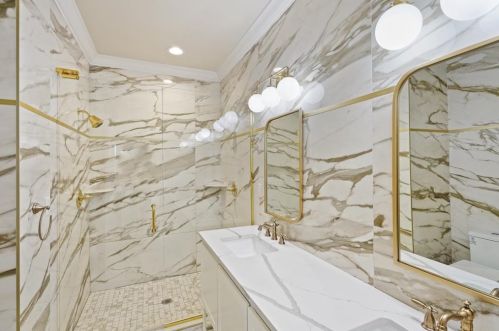 1564 Gulf Bch Dr, Saint George Island FL  32328-3106 exterior