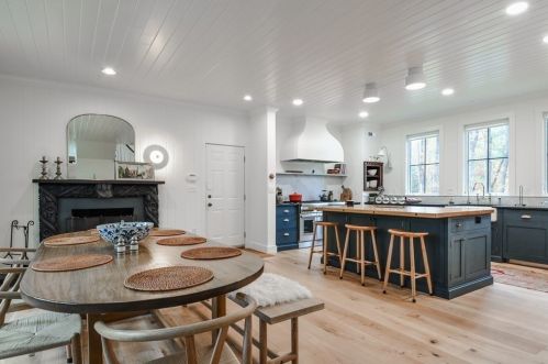 30 Glenwood St, Natick MA 01760-5649 exterior