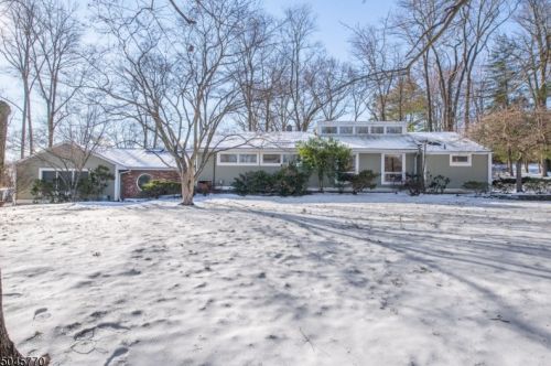 127 Jacksonville Rd, Lincoln Park, NJ 07035-1503