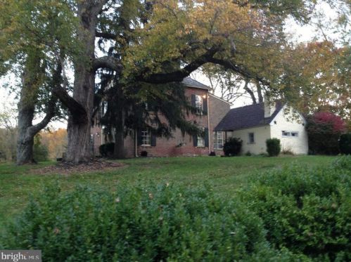 1791 Warrenton Rd, Fredericksburg VA  22406-4909 exterior