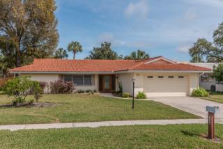13999 Joyce Dr, Largo, FL 33774-4002