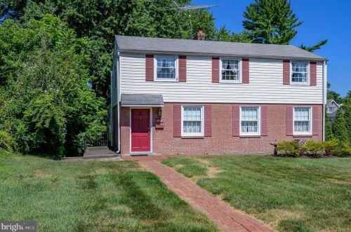 4006 Warner Rd, Miquon, PA 19444-1422
