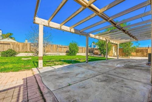 25802 Dorval Ct, Menifee CA  92584-8694 exterior