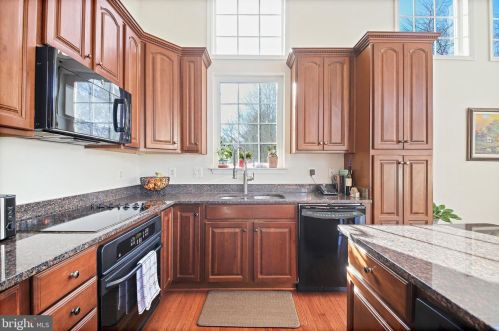 9450 Raith Ct, Bristow VA  20136-3505 exterior