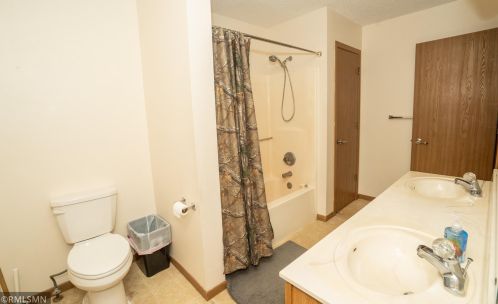 15863 Gooseberry Way, Saint Paul, MN 55124-5141