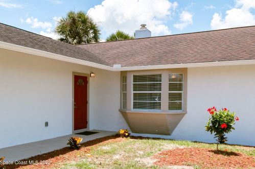 7040 Ackerman Ave, Cocoa, FL 32927-3608