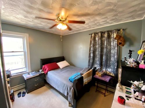 28 Osborn St, Providence RI 02908-3612 exterior