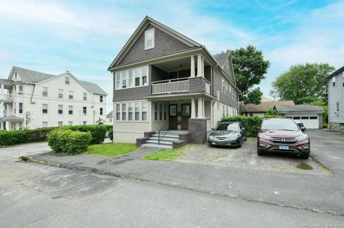 79 Seymour St, Waterbury CT  06708-3731 exterior