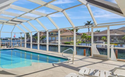 625 Dorando Ct, Marco Island, FL 34145-1911