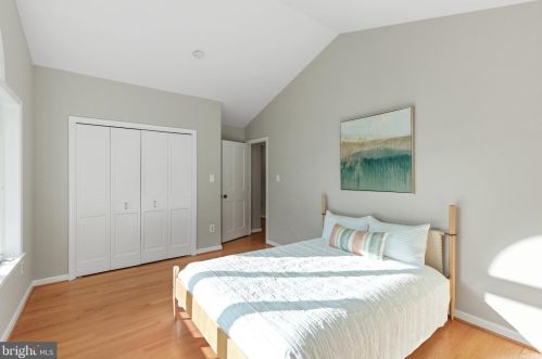 444 Great Falls St, Falls Church VA  22046-2608 exterior