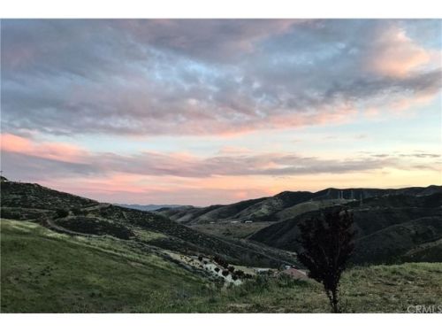 35401 Ridge Route Rd, Santa Clarita, CA