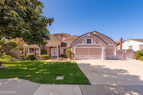 1748 Sunnydale Ave, Simi Valley, CA 93065-5927