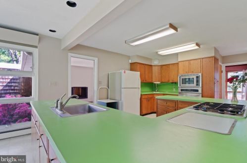 4440 Province Line Rd, Princeton NJ 08540-4368 exterior