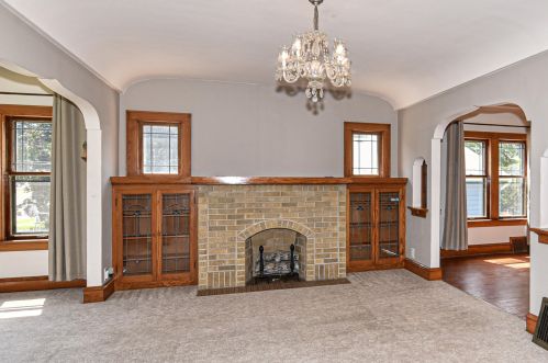 834 Genesee St, Waukesha, WI 53186-5215